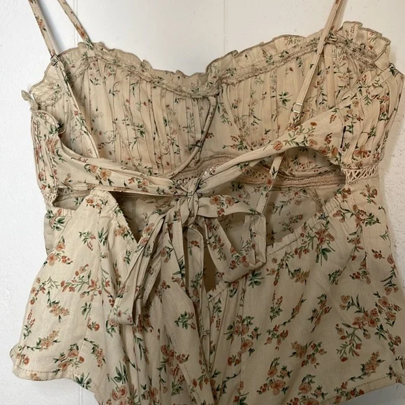 ASTR The Label Pleated Linen Cami Corset Top - Picture 8 of 10